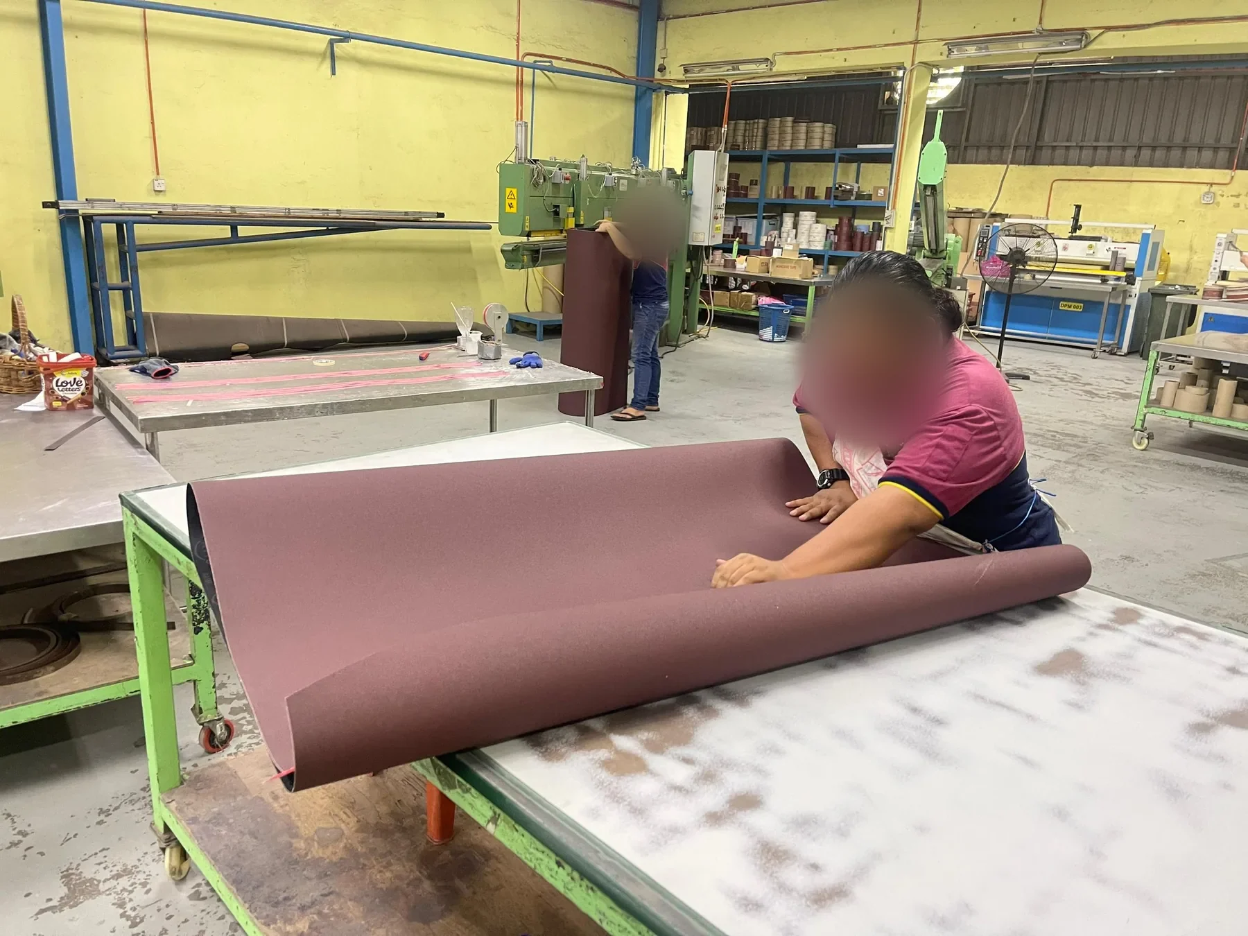 Prepared abrasive belt ends aligned for joining